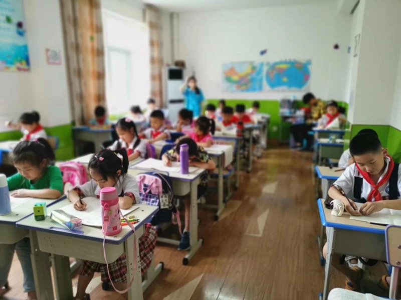 小学托管班